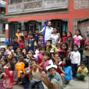 Mago Leo in Nicaragua scuola elementare